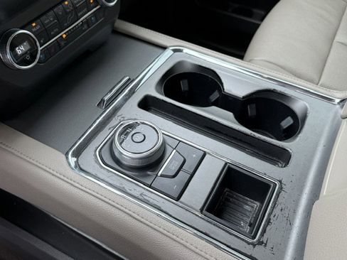 Used 2020 Ford Expedition XLT w/ Equipment Group 202A image 14