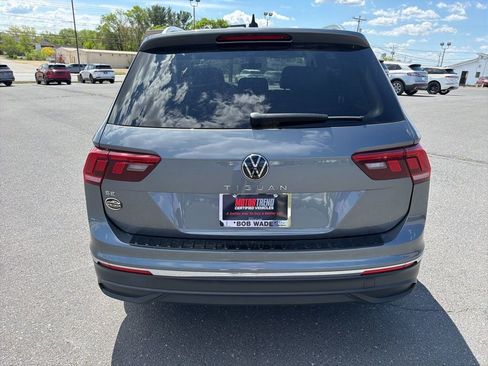 Used 2023 Volkswagen Tiguan SE FWD image 4