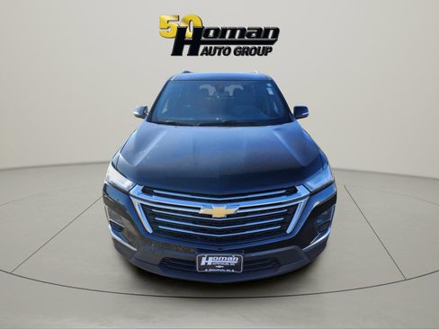 Used 2023 Chevrolet Traverse LT image 8