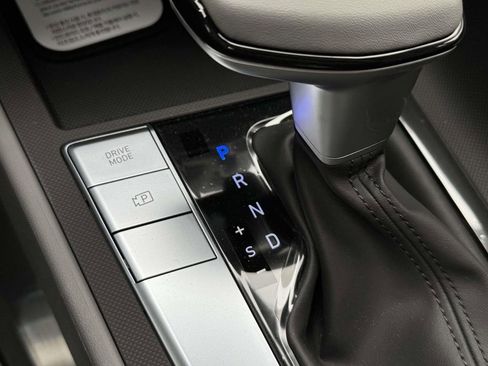 New 2026 Hyundai Elantra Sport FWD image 18