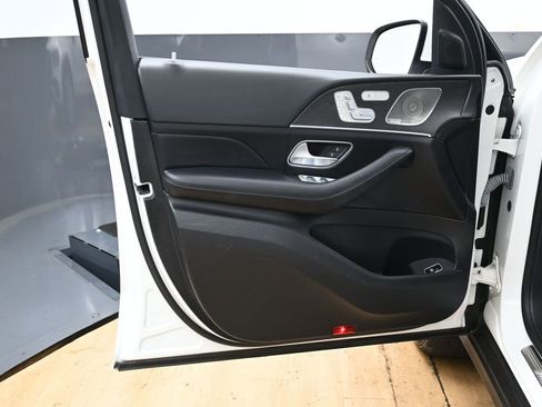 Used 2022 Mercedes-Benz GLE 350 4MATIC w/ Premium Package image 45