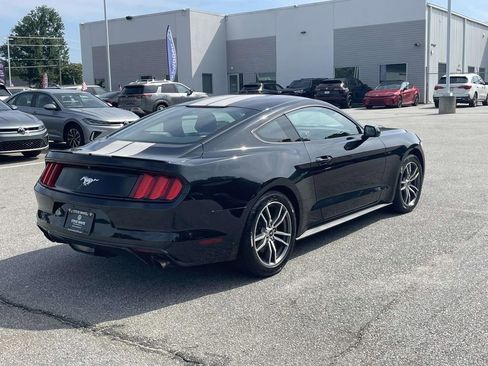 Used 2016 Ford Mustang Coupe RWD image 8