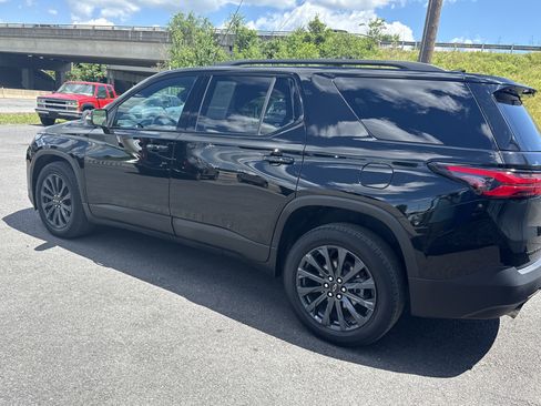 Used 2023 Chevrolet Traverse RS AWD/4WD image 6