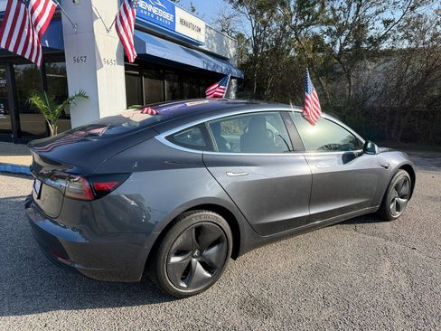 Used 2018 Tesla Model 3 Mid Range image 23