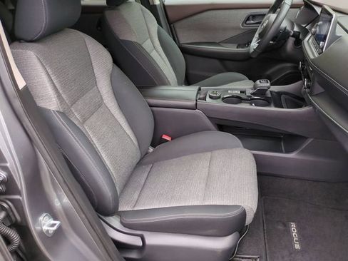 Used 2022 Nissan Rogue S AWD/4WD image 31