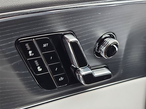New 2026 Cadillac Lyriq Sport w/ LPO, Floor Liner Package AWD/4WD image 21
