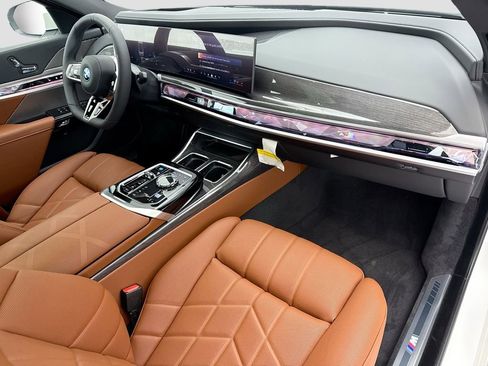 New 2026 BMW i7 eDrive50 w/ Executive Package image 16