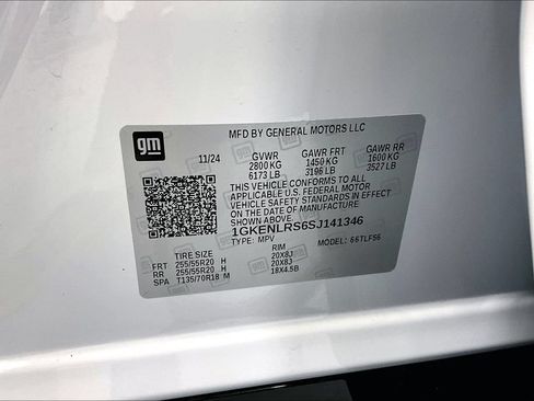 Used 2025 GMC Acadia Denali FWD image 40