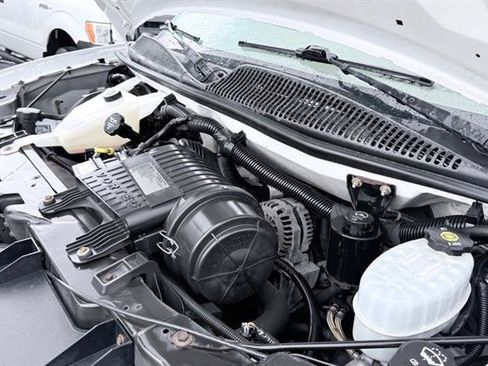 Used 2011 Chevrolet Express 2500 RWD image 39