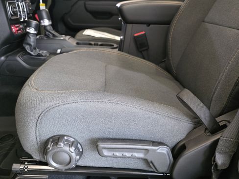 New 2026 Jeep Wrangler Unlimited Sport image 12