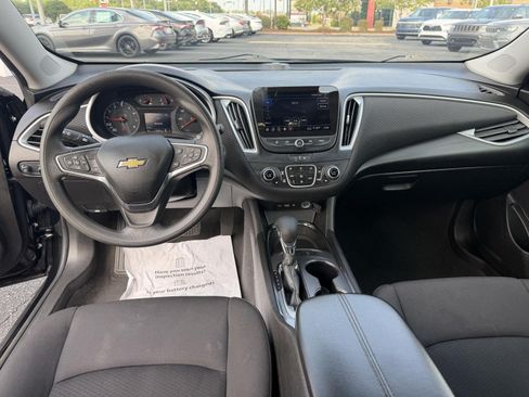 Used 2024 Chevrolet Malibu LT FWD image 16