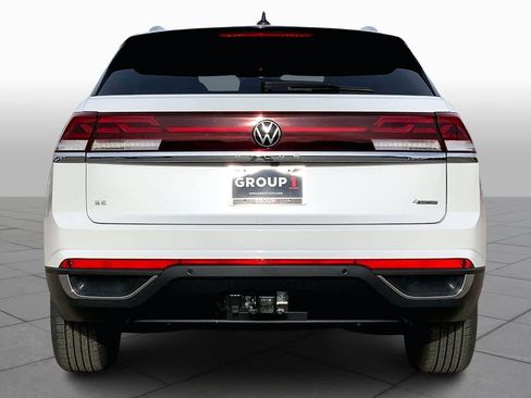 New 2026 Volkswagen Atlas Cross Sport SE AWD/4WD image 4