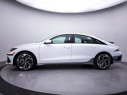 Used 2023 Hyundai Ioniq 6 SEL RWD image 43