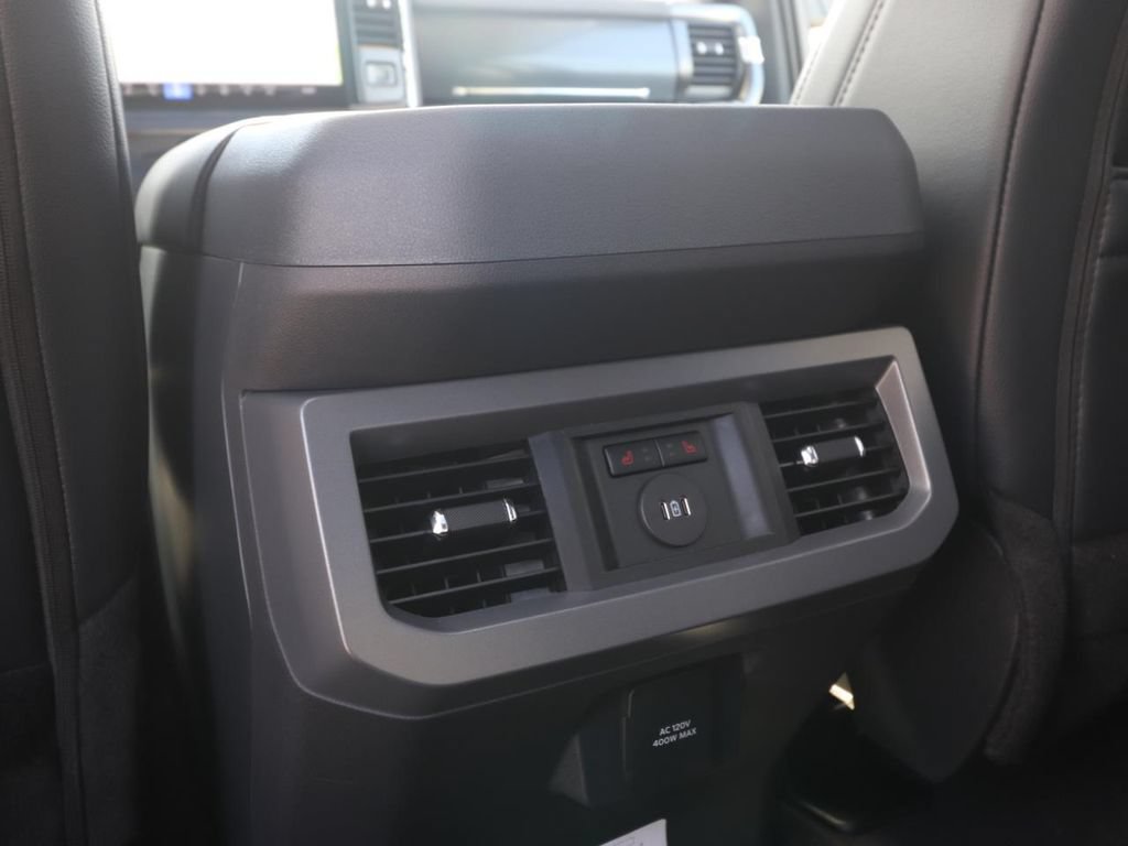 New 2026 Ford F250 Lariat w/ Black Appearance Package AWD/4WD image 14