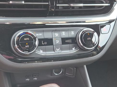 New 2026 Buick Envista Sport Touring w/ Convenience I Package FWD image 32