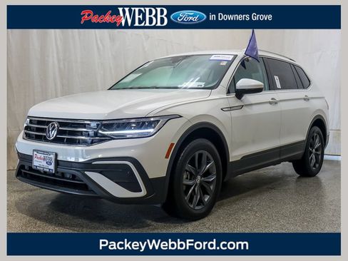 Used 2022 Volkswagen Tiguan SE AWD/4WD image 1