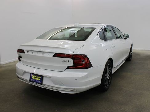 Used 2023 Volvo S90 B6 Ultimate w/ Protection Package Premier image 5