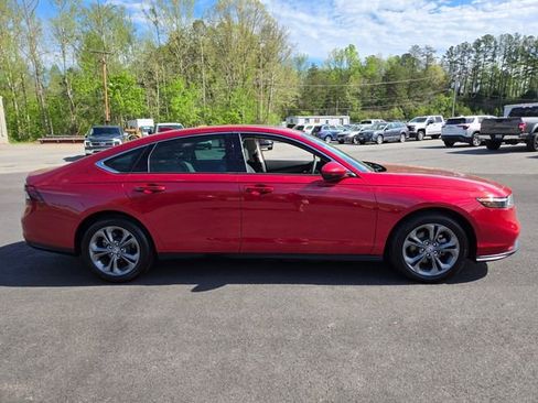 Used 2024 Honda Accord EX image 9