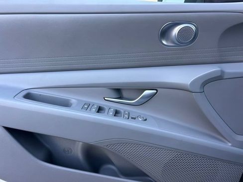New 2026 Hyundai Elantra SE FWD image 12