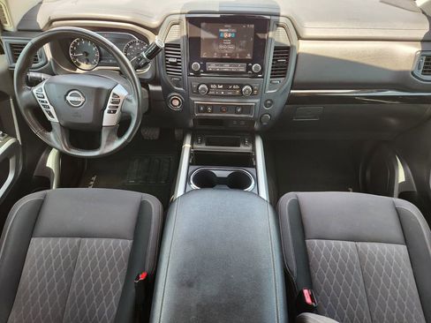 Used 2024 Nissan Titan SV w/ SV Convenience Package RWD image 24