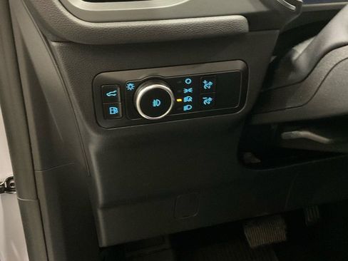 Used 2025 Ford Escape Platinum w/ Premium Technology Package image 8