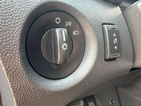 Used 2013 Ford Fiesta SE FWD image 23