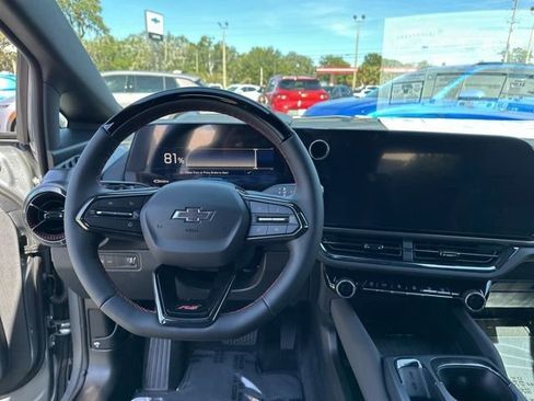 New 2026 Chevrolet Equinox EV RS image 2