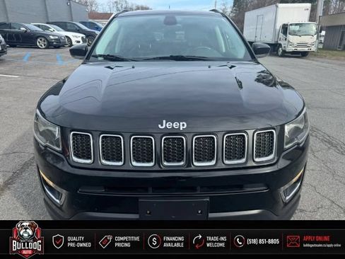 Used 2018 Jeep Compass Limited w/ Navigation Group AWD/4WD image 2