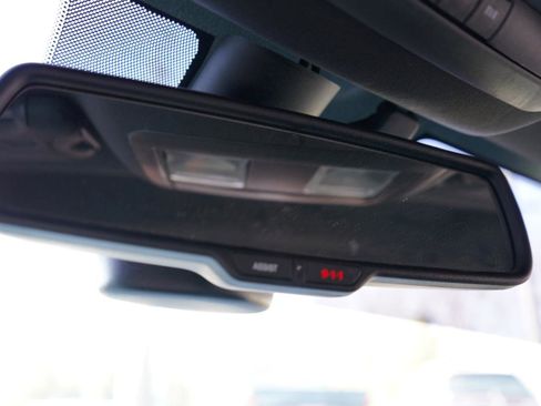 Used 2015 Dodge Challenger SRT Hellcat image 33