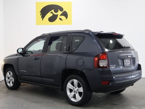 Used 2014 Jeep Compass Latitude w/ Sun/Sound Group image 9