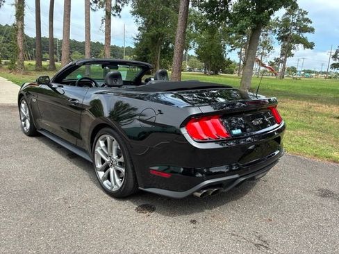 Used 2022 Ford Mustang GT Premium w/ Equipment Group 401A RWD image 5