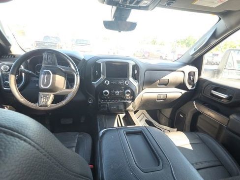 Used 2022 GMC Sierra 2500 Denali w/ Denali Ultimate Package AWD/4WD image 10