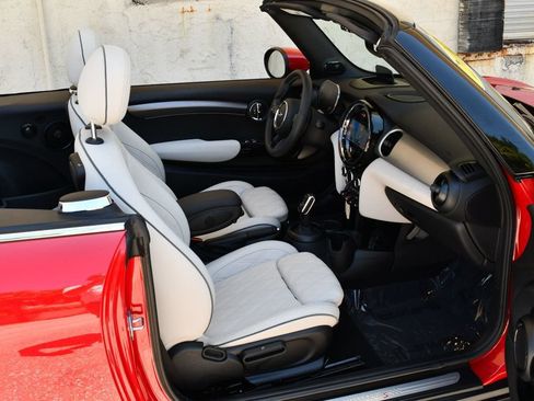 Used 2024 MINI Cooper S FWD image 66