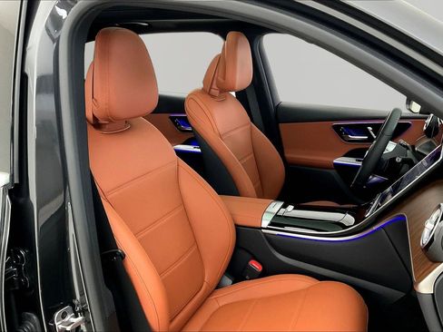 Certified 2026 Mercedes-Benz GLC 300 4MATIC image 29