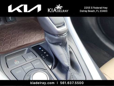 Used 2021 Toyota RAV4 Limited AWD/4WD image 27