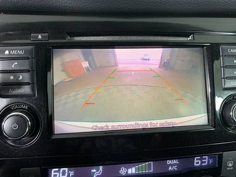 Used 2018 Nissan Rogue SV FWD image 25