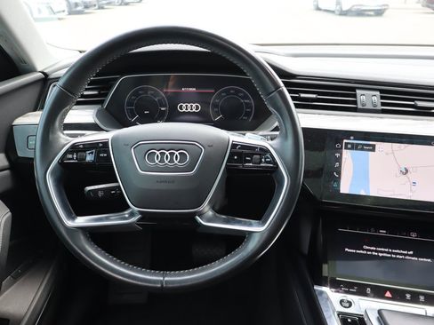 Used 2021 Audi e-tron Premium Plus w/ Premium Plus Package AWD/4WD image 11