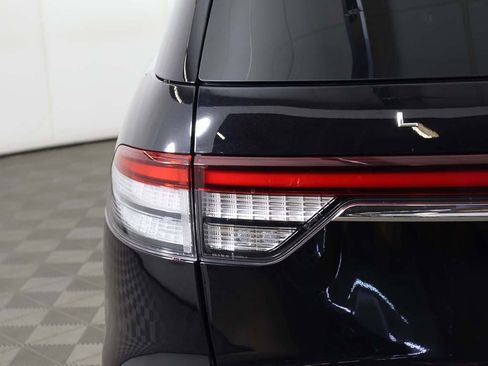 Used 2023 Lincoln Aviator Standard image 15