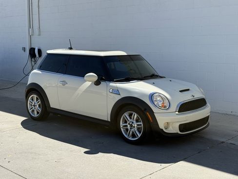Used 2012 MINI Cooper S image 3