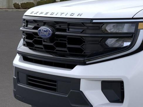 New 2026 Ford Expedition Active RWD image 17