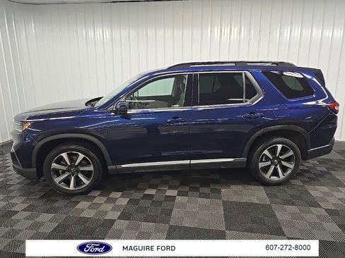 Used 2024 Honda Pilot Elite image 6