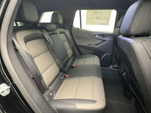 New 2026 Chevrolet Equinox LT w/ Convenience Package II image 28