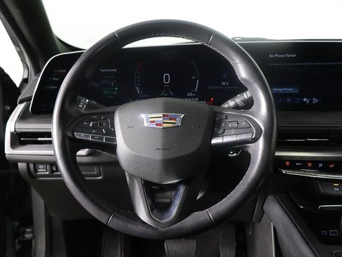 Used 2024 Cadillac XT4 Premium Luxury image 34