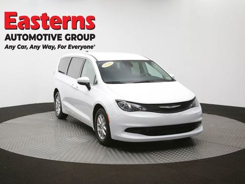 Used 2023 Chrysler Voyager LX FWD image 49