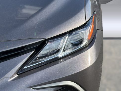 Used 2024 Toyota Camry LE FWD image 11