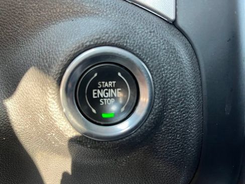 Used 2019 GMC Sierra 1500 SLT w/ SLT Premium Plus Package AWD/4WD image 38