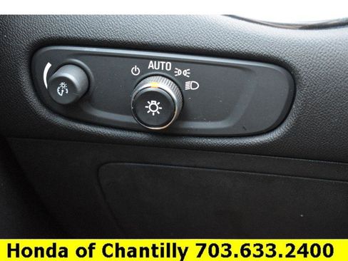 Used 2019 Chevrolet Malibu LT image 23