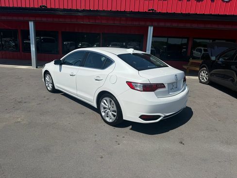 Used 2017 Acura ILX FWD image 3