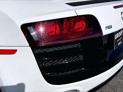 Used 2012 Audi R8 V10 image 27