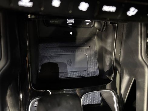 Certified 2022 Kia Telluride SX w/ SX Prestige Package image 43